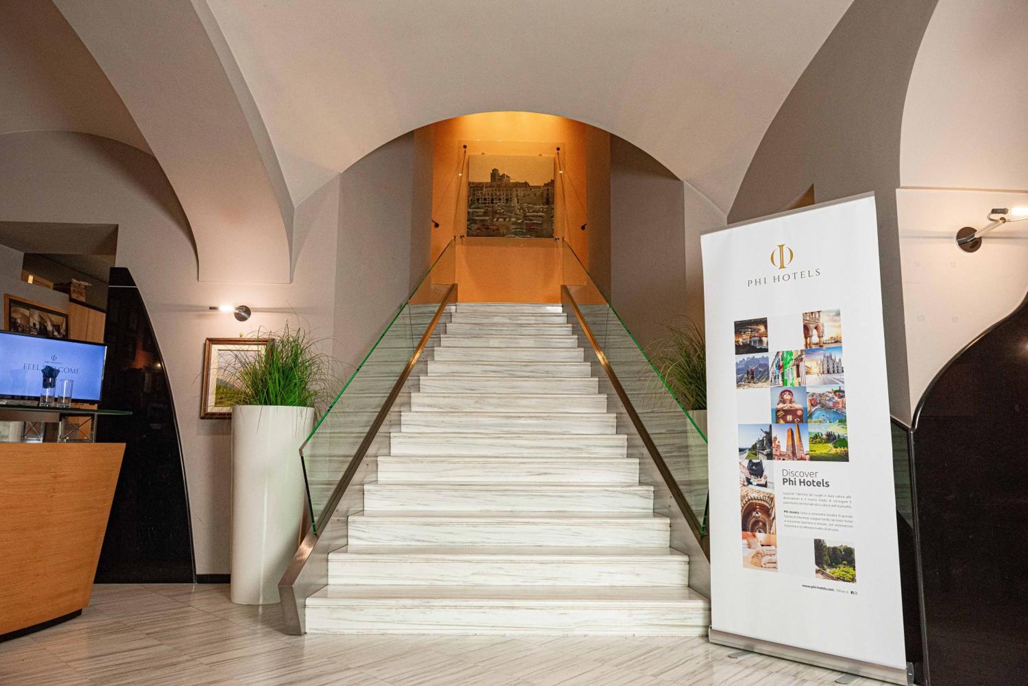 Phi Hotel Principe Cuneo Buitenkant foto