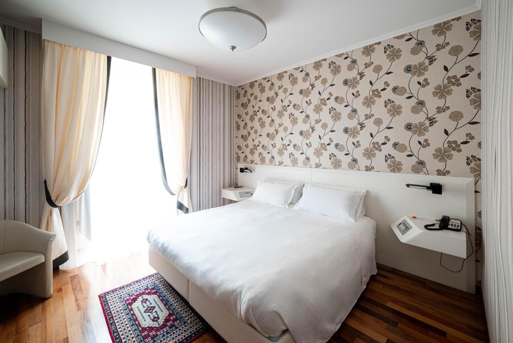 Phi Hotel Principe Cuneo Buitenkant foto