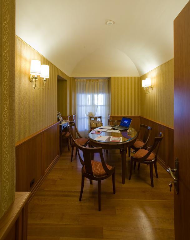 Phi Hotel Principe Cuneo Buitenkant foto