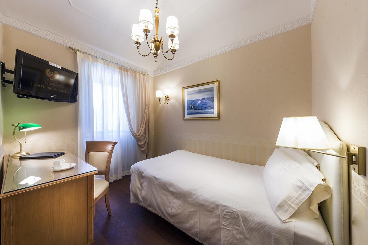 Phi Hotel Principe Cuneo Buitenkant foto