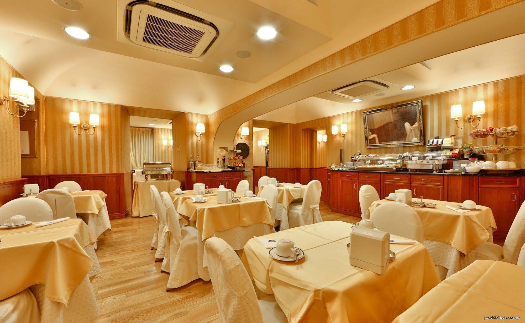 Phi Hotel Principe Cuneo Buitenkant foto
