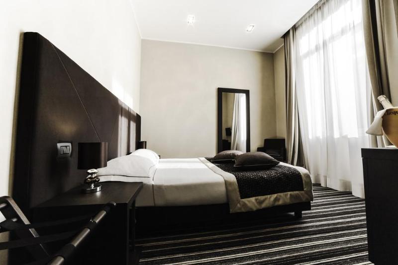 Phi Hotel Principe Cuneo Buitenkant foto